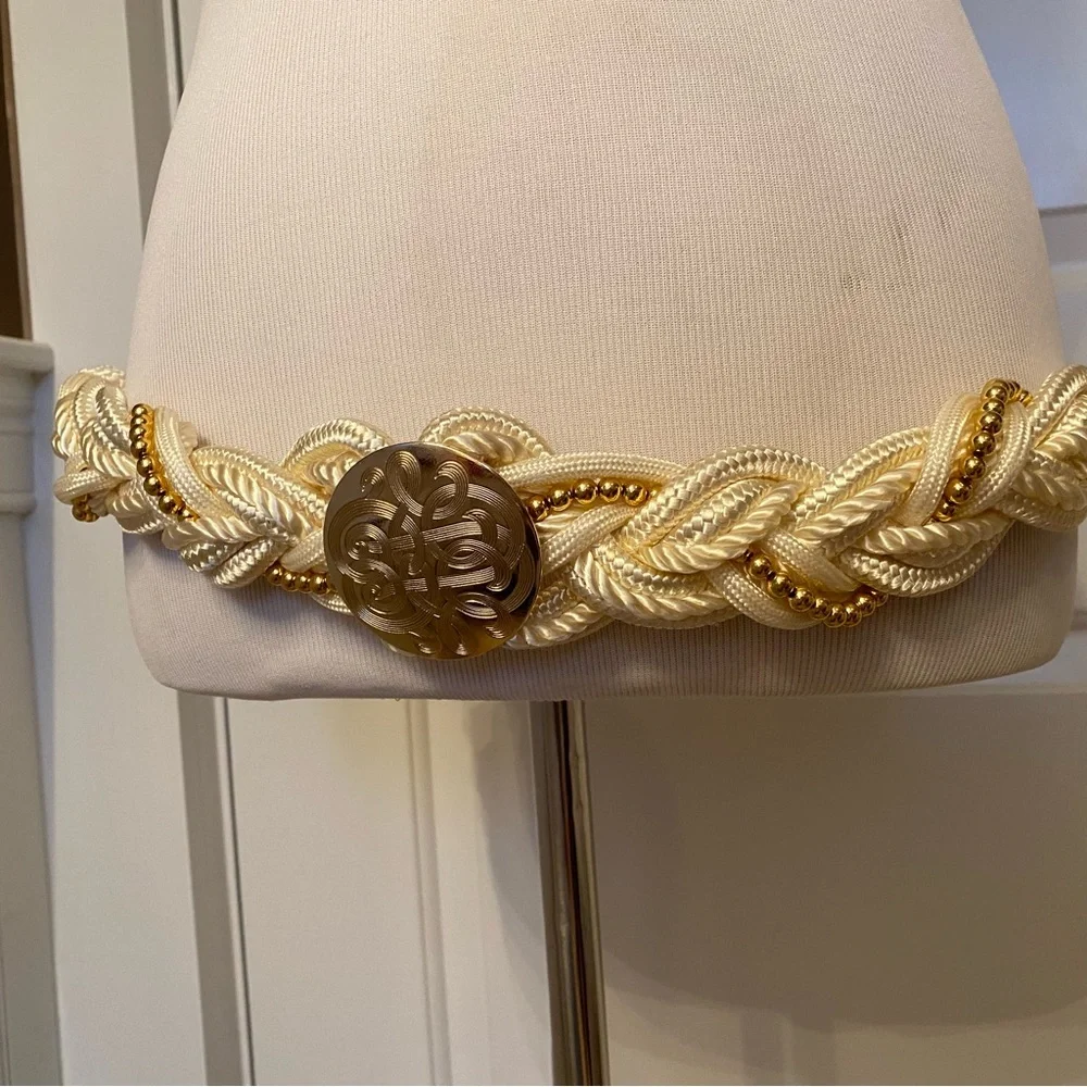 VINTAGE BELT CREAM CORD BRAIDED GOLD TONE BEADS MEDALLION 45.5”